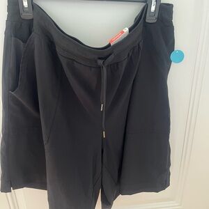 St. John's Bay Black Athletic Shorts (NWTO) (XL)